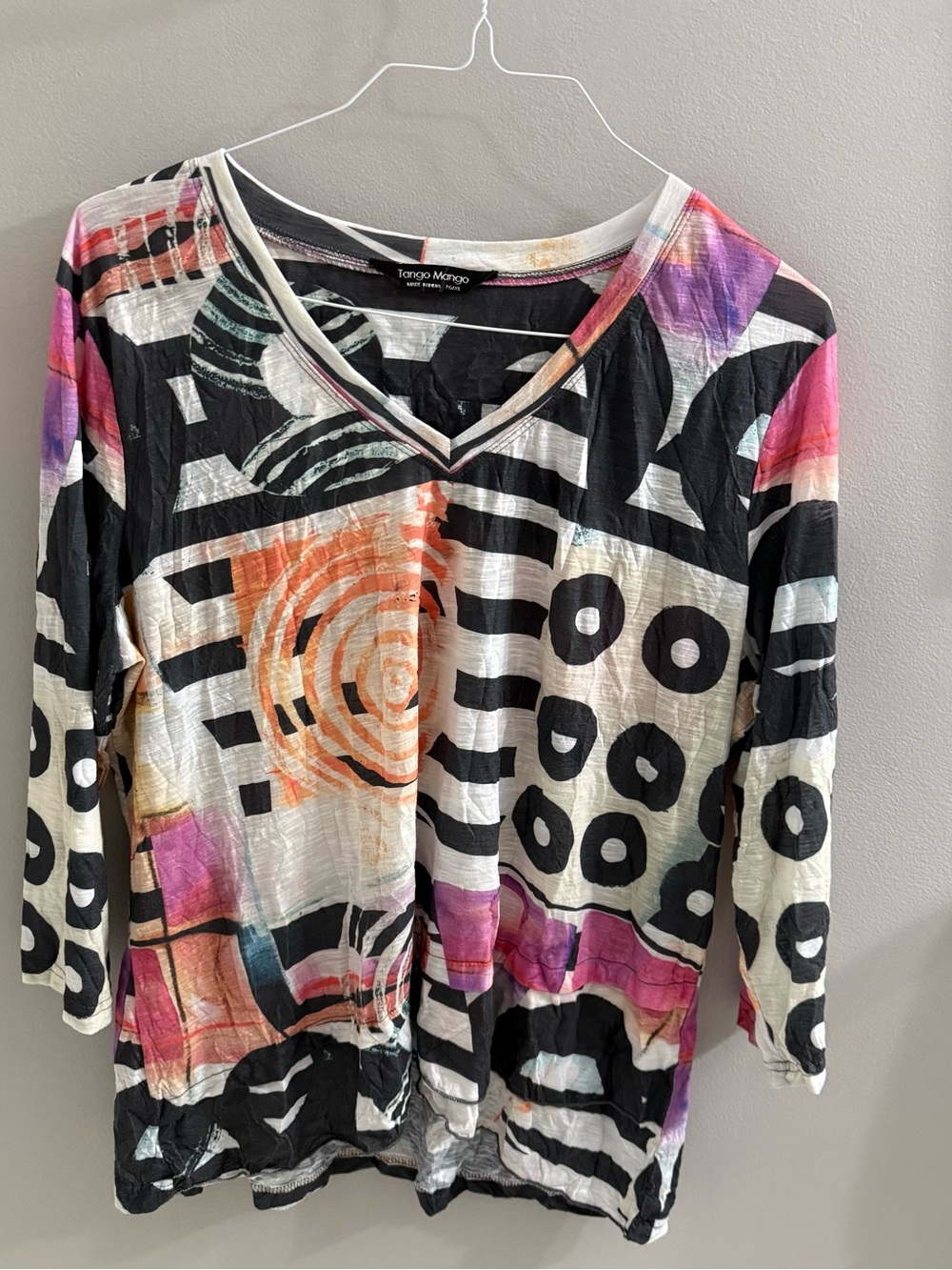 Abstract Print V-Neck Blouse in Black & Multi
